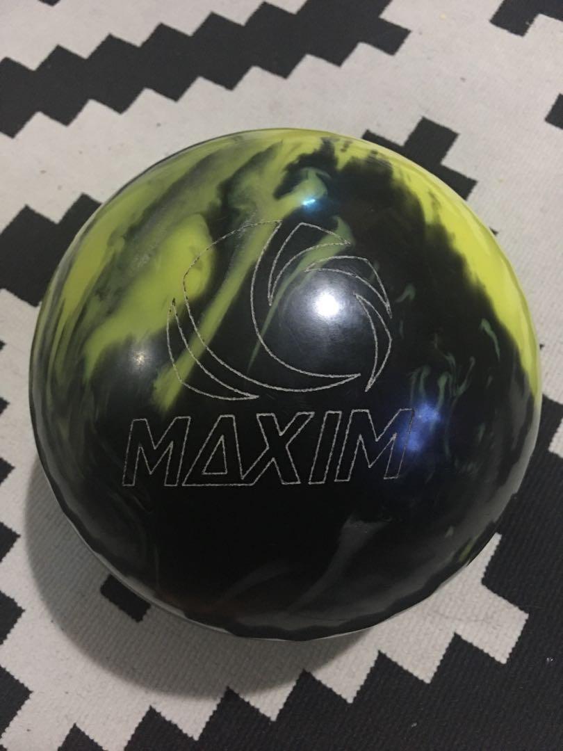 Ebonite Maxim Bowling Ball, Sports Equipment, Sports & Games, Billiards