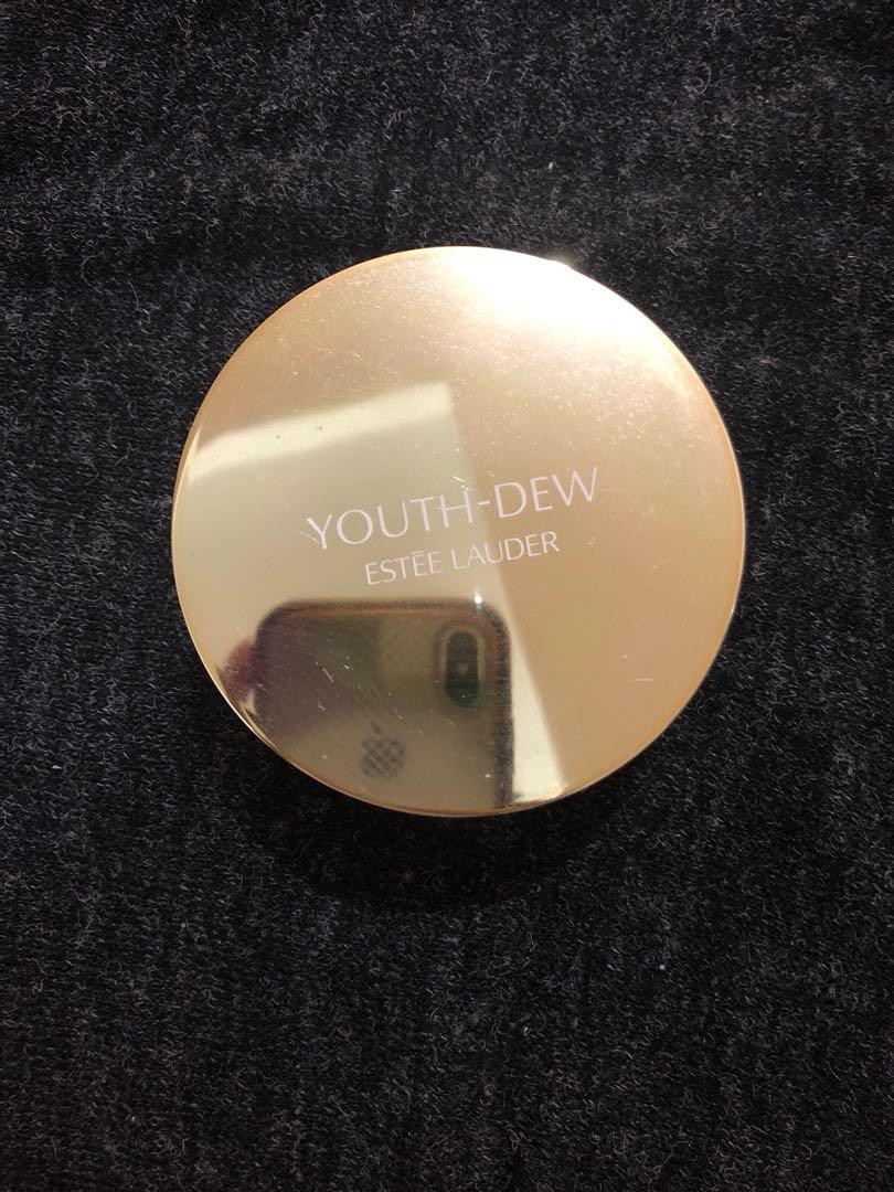 Youth dew dusting store powder estee lauder
