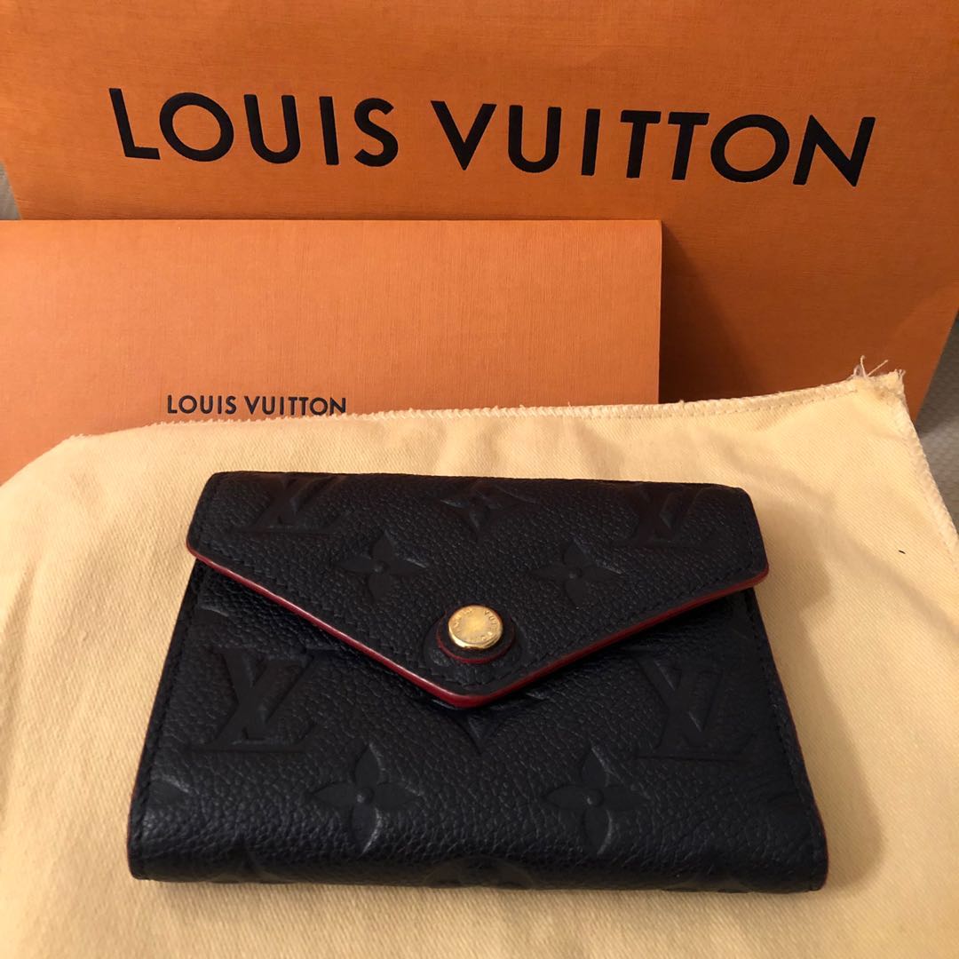 Louis Vuitton LV Victorine wallet empreinte leather Beige ref.274799 - Joli  Closet