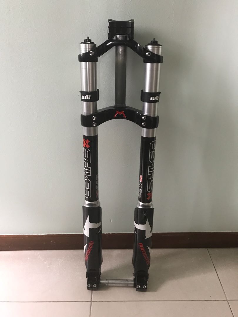 Marzocchi Shiver DC fork Sports Equipment Bicycles Parts