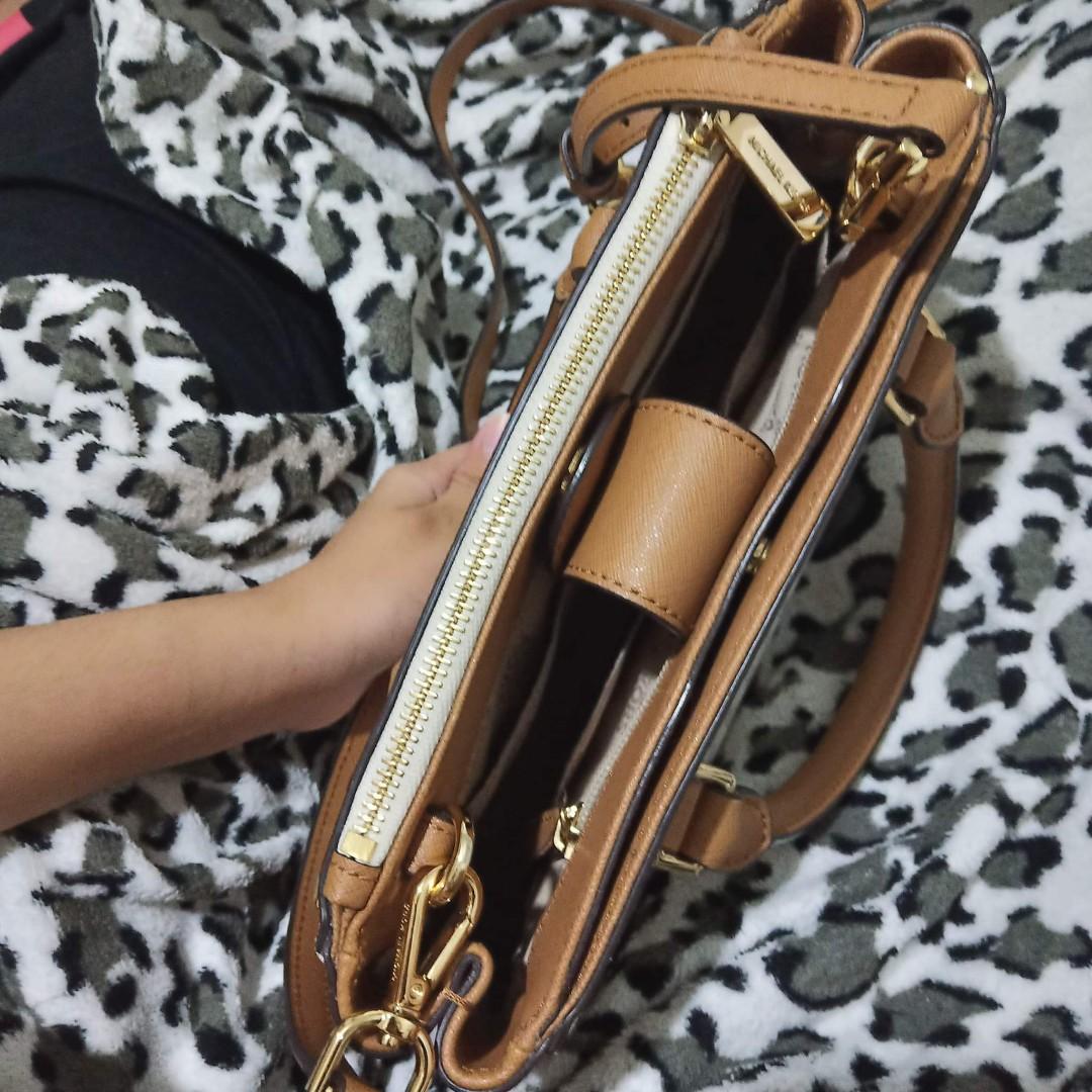 MICHAEL KORS KELLEN STUDDED XS SATCHEL