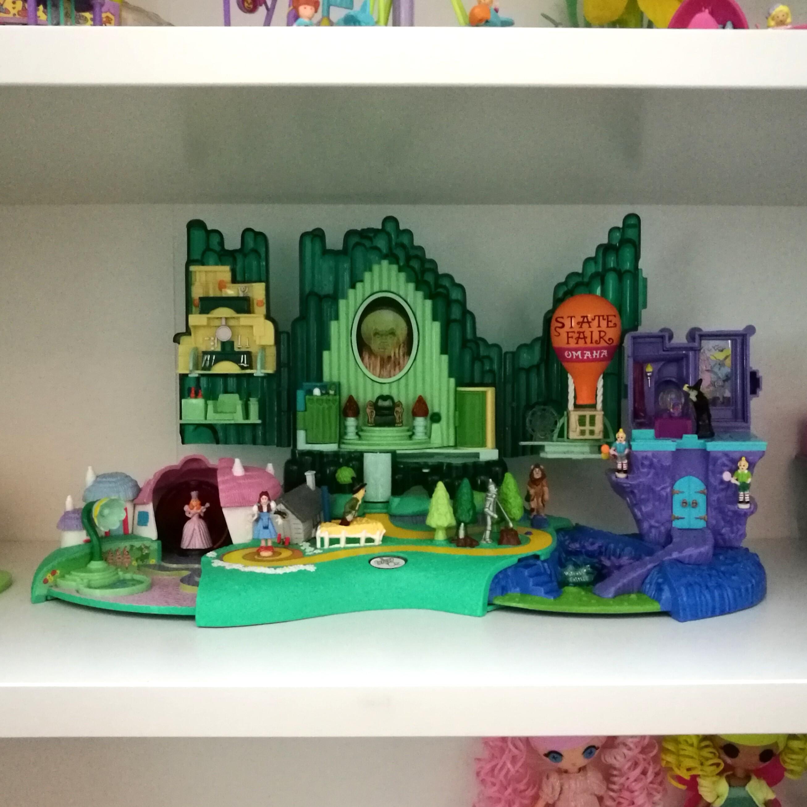 Polly pocket wizard of oz shop