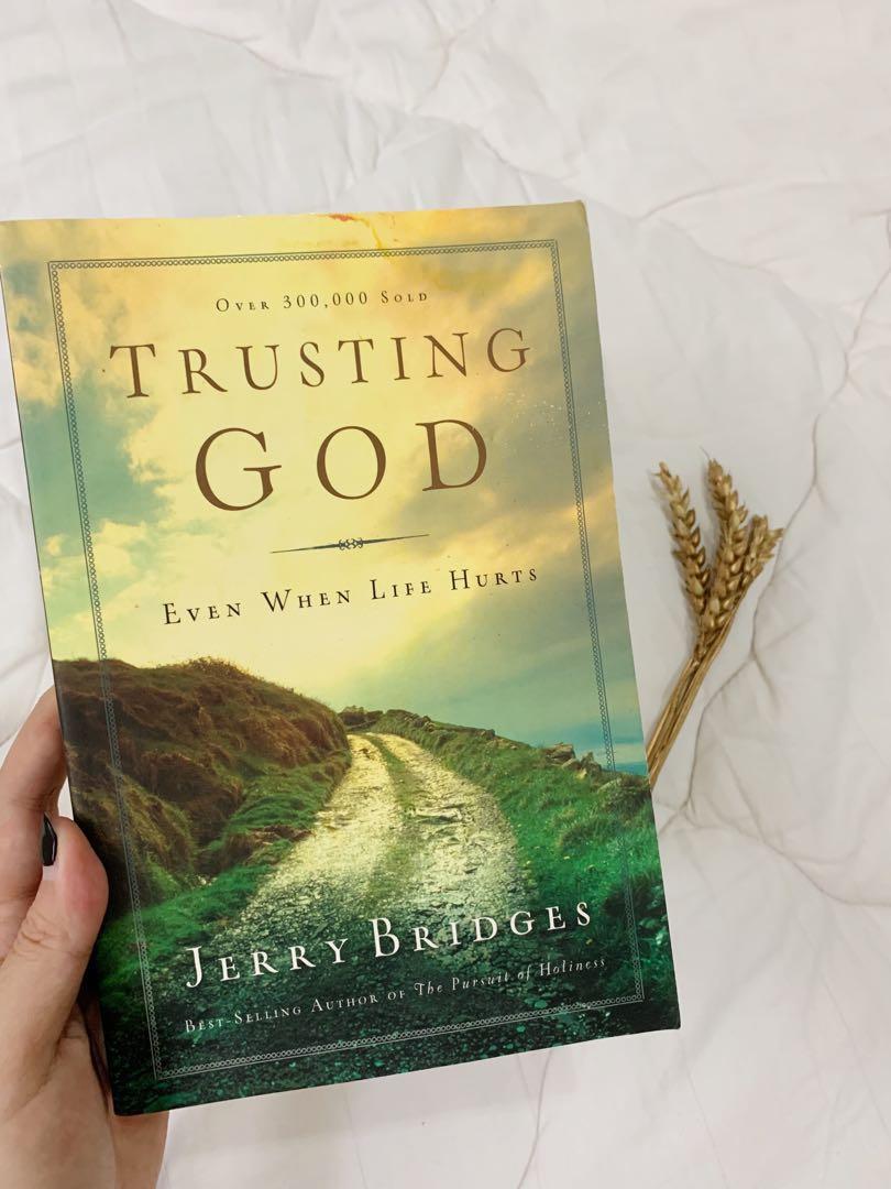 Trusting God Even When Life Hurts Books Stationery Books On