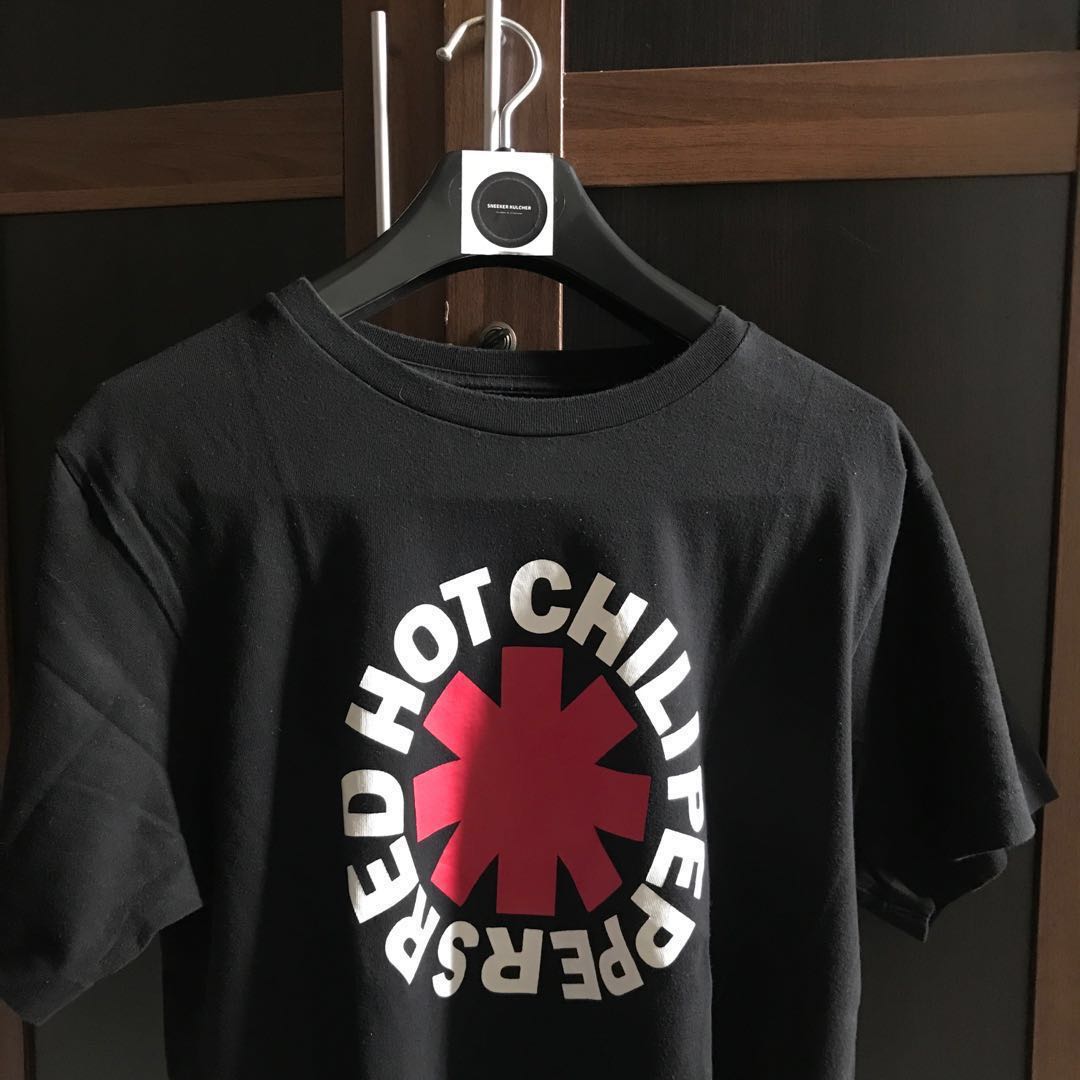 Uniqlo Red Hot Chili Peppers band shirt 