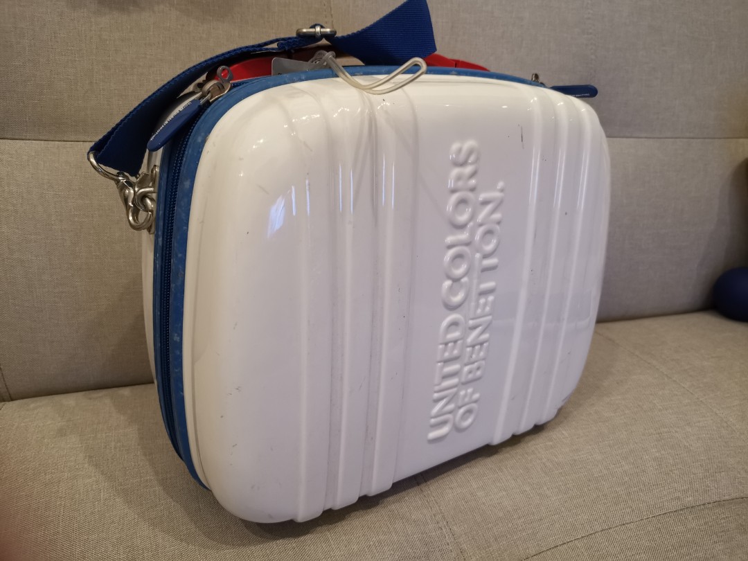 united colors of benetton luggage lock reset