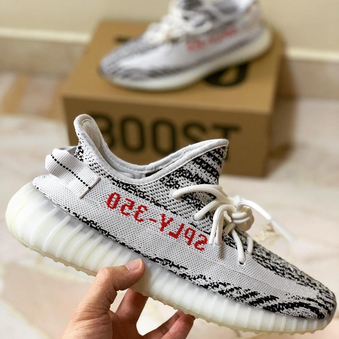 Box Boost E6cc5 Yeezy 350 Zebra Greece D03c7 mnNO8wyv0P