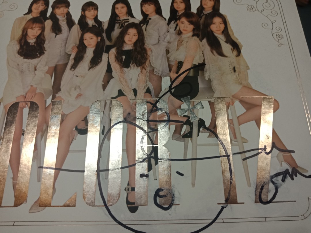 Yena Signature Entertainment K Wave On Carousell