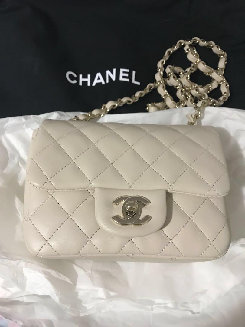 white chanel bag