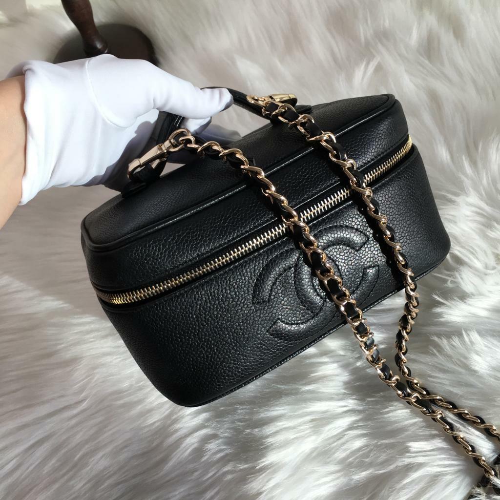 Vintage chanel sales cosmetic bag