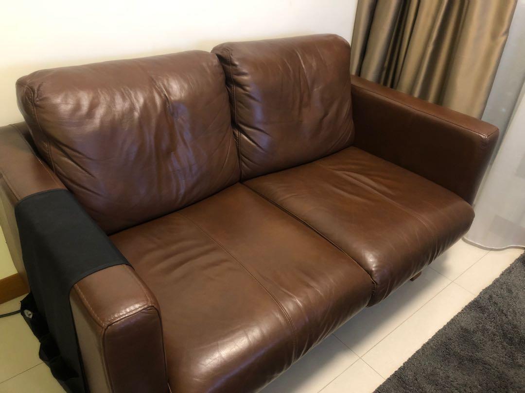 Leather Sofa With Oak Legs Baci Living Room