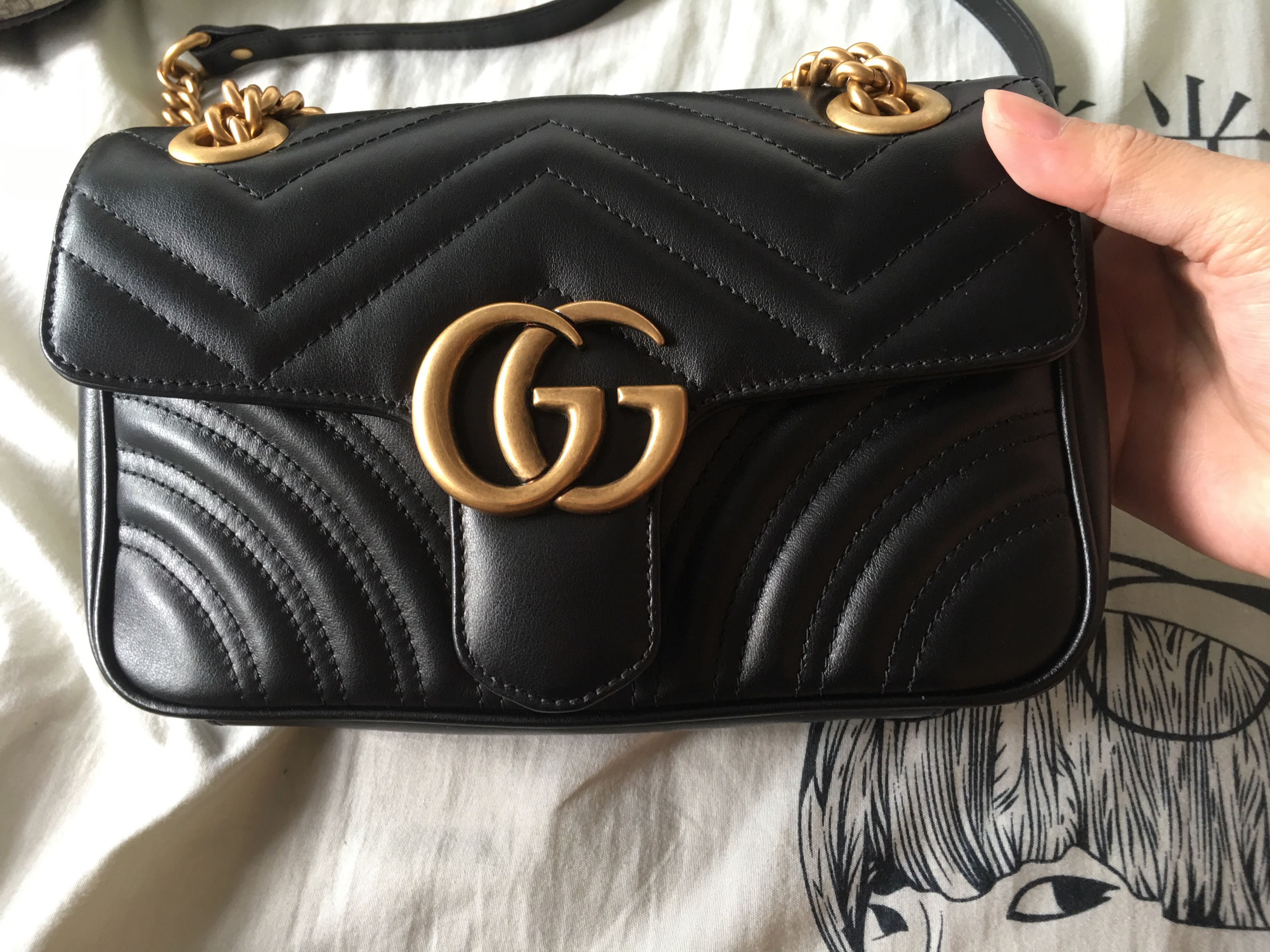 Gucci marmont mini 22 cm best sale