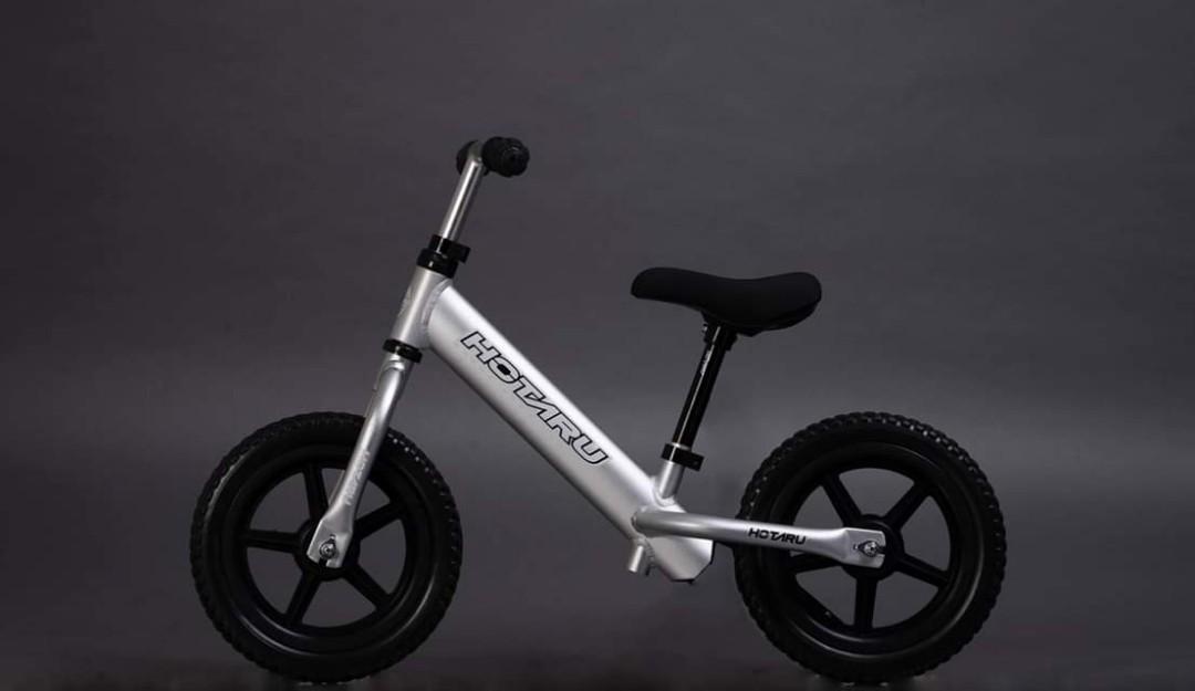 Hotaru balance bike best sale