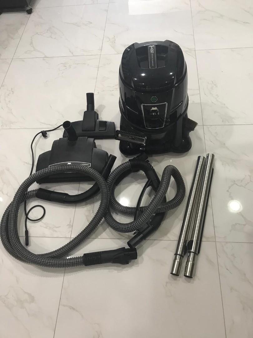 Hyla GST Vacuum cleaner, TV & Home Appliances, Vacuum Cleaner