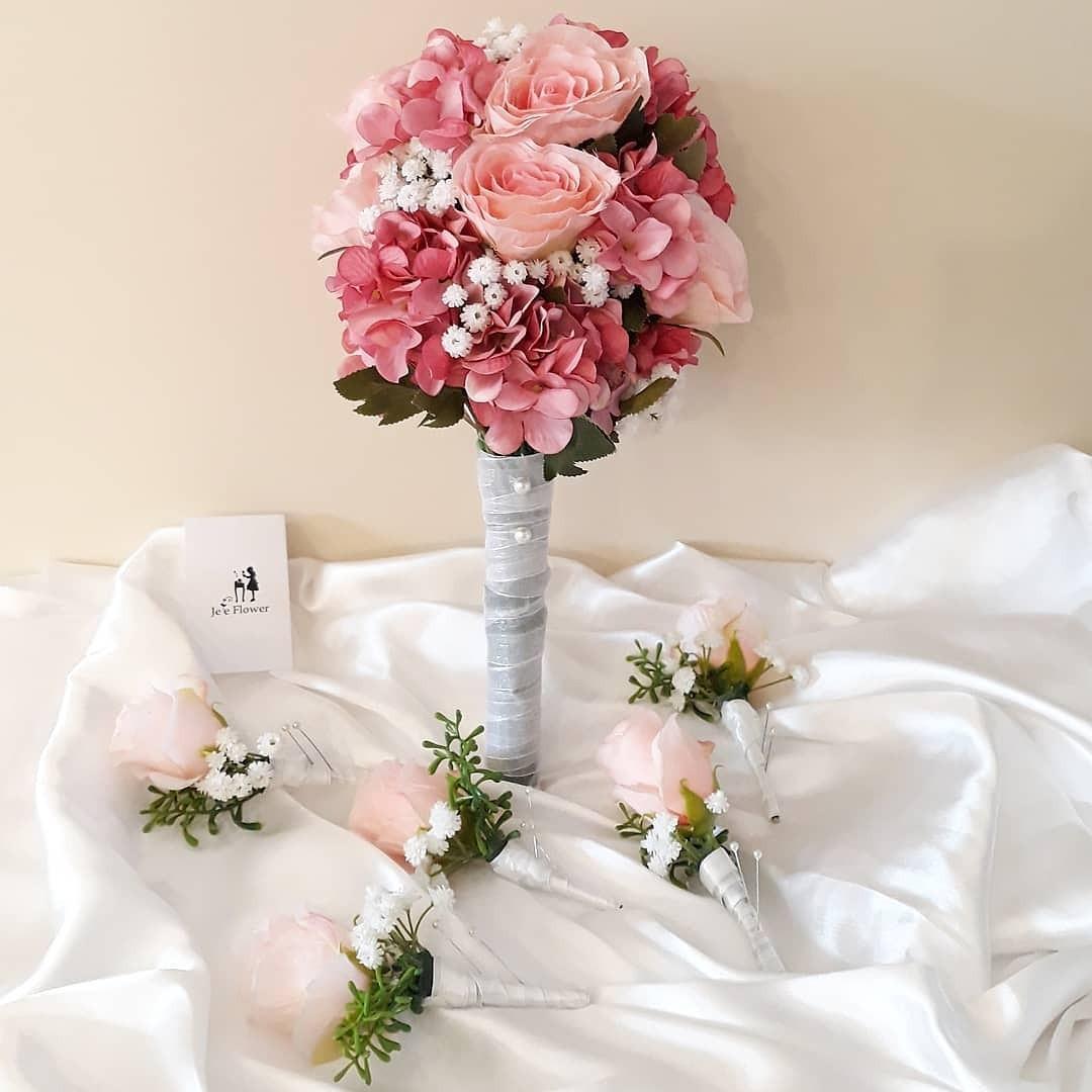 Yang Harus Anda Ketahui Tentang Boutonnieres Dan Korsase