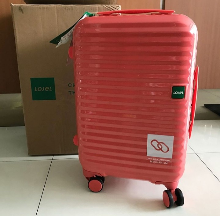 lojel cabin size luggage