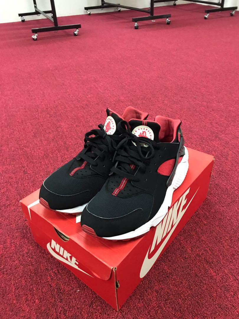 Nike huarache top bred