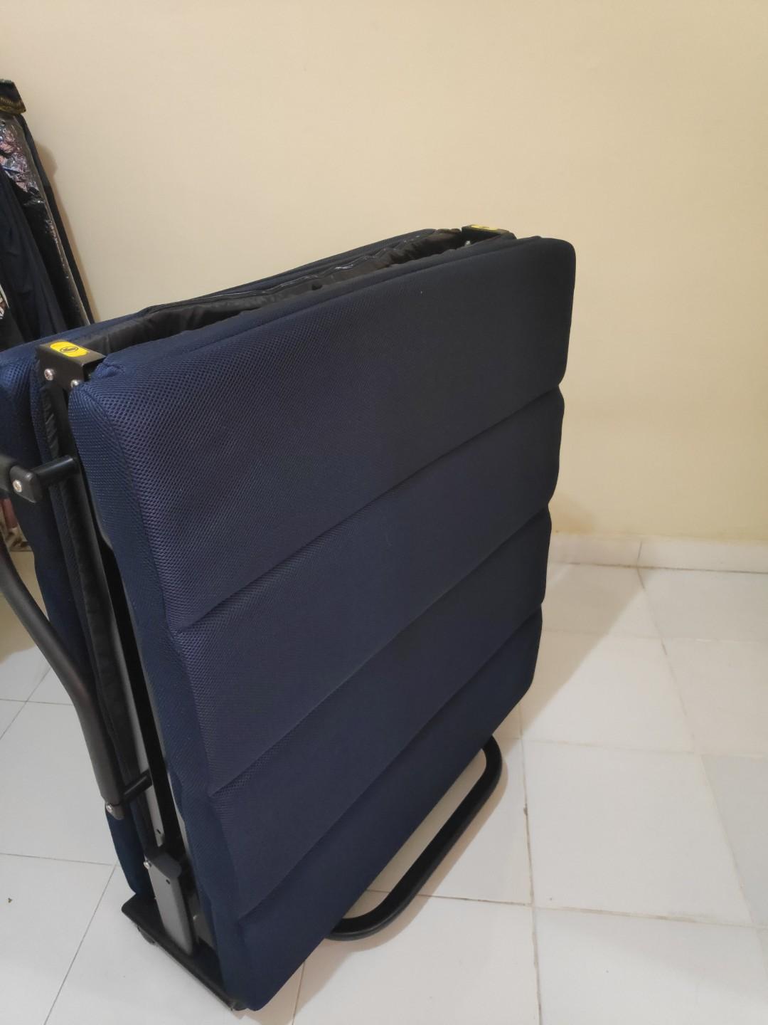 Sofa Bed Kasur Lipat Informa Perabotan Rumah Di Carousell Desain kasur seperti ini cenderung sangat praktis dan dapat ingin membeli kasur lipat yang tepat, kunjungi saja lazada.co.id. sofa bed kasur lipat informa