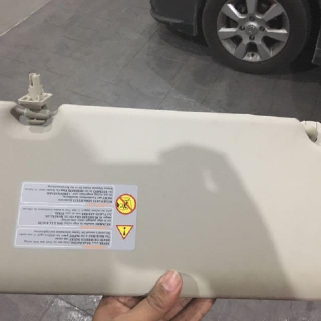 Nissan latio outlet sun visor