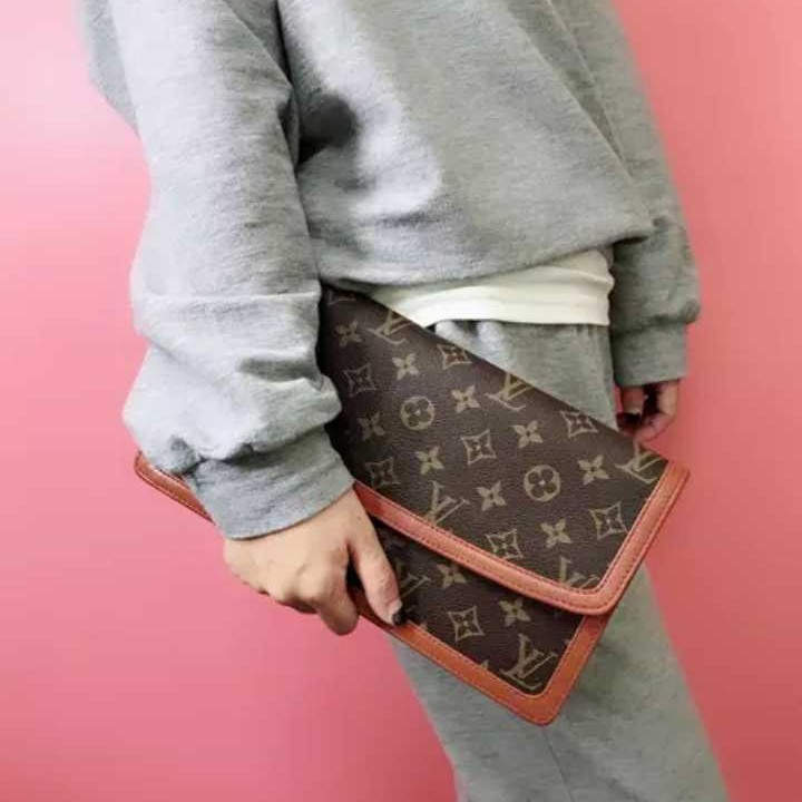 Authentic Louis Vuitton Pochette Clutch Dame PM Pouch 