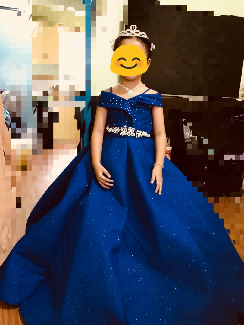 kids blue gown