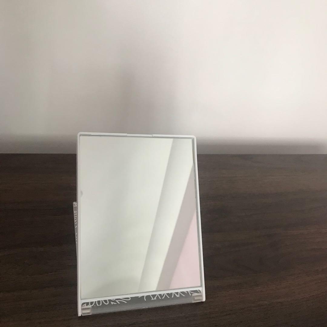 Clinique face mirror, Furniture & Home Living, Home Decor, Mirrors on