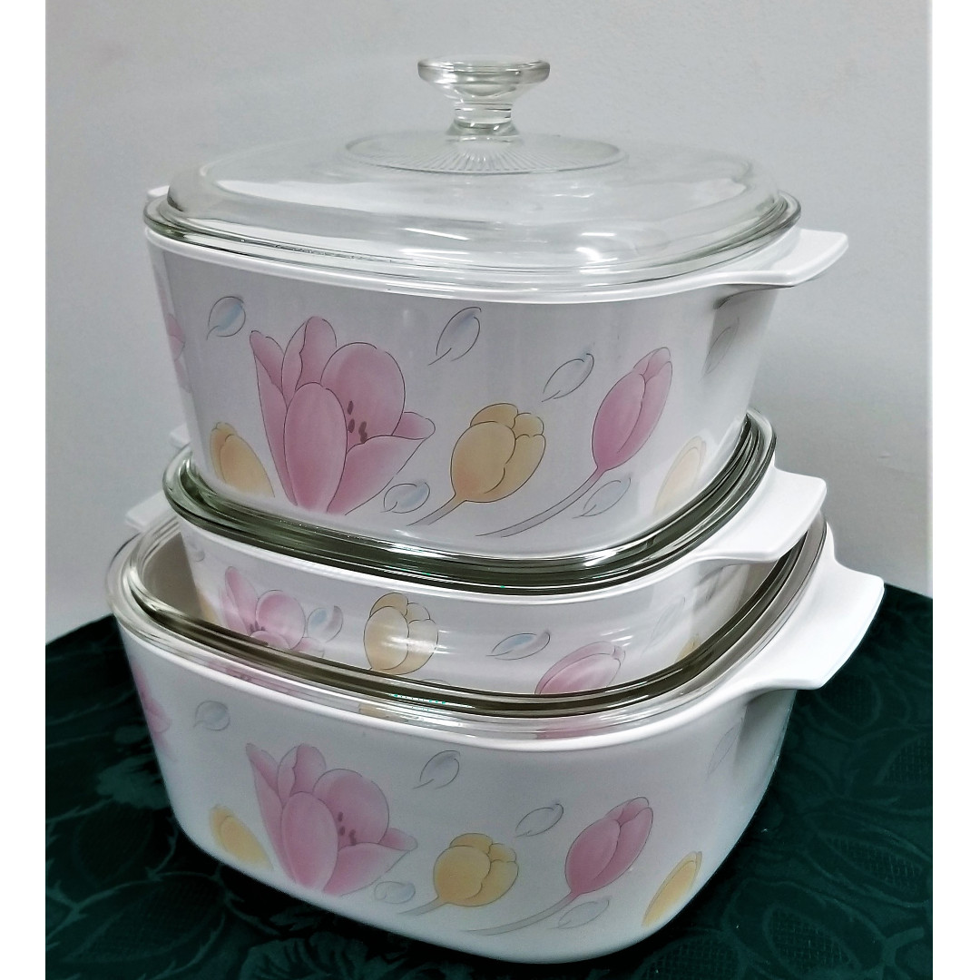 Corning store ware set