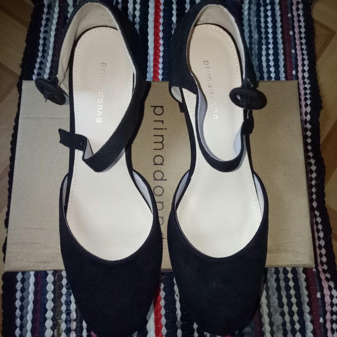Embroidered Primadonna Shoes On Carousell