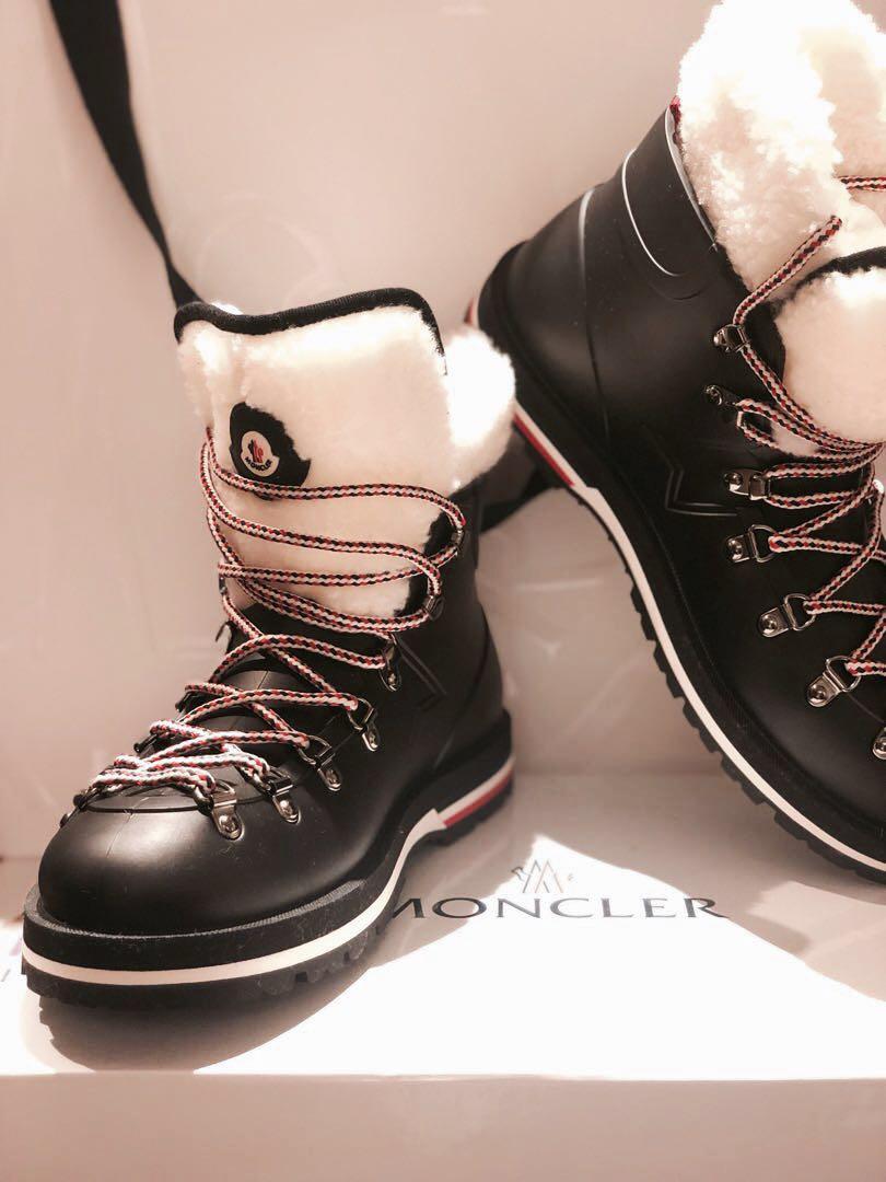 Moncler inaya store