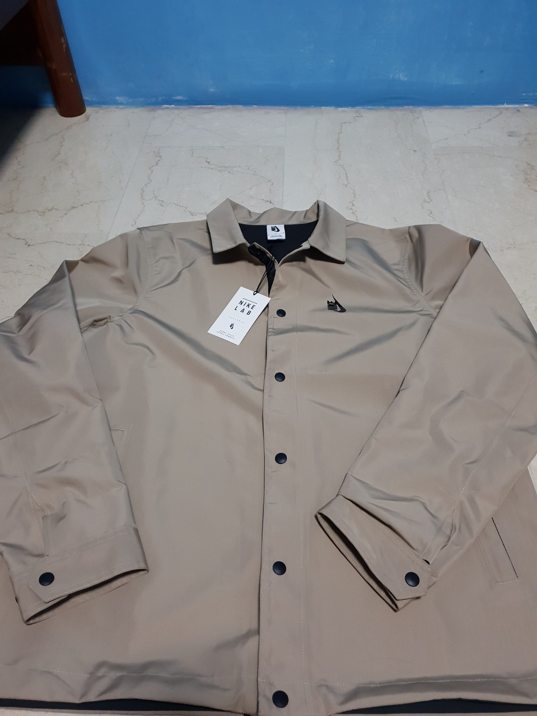 Nike sales lab coat