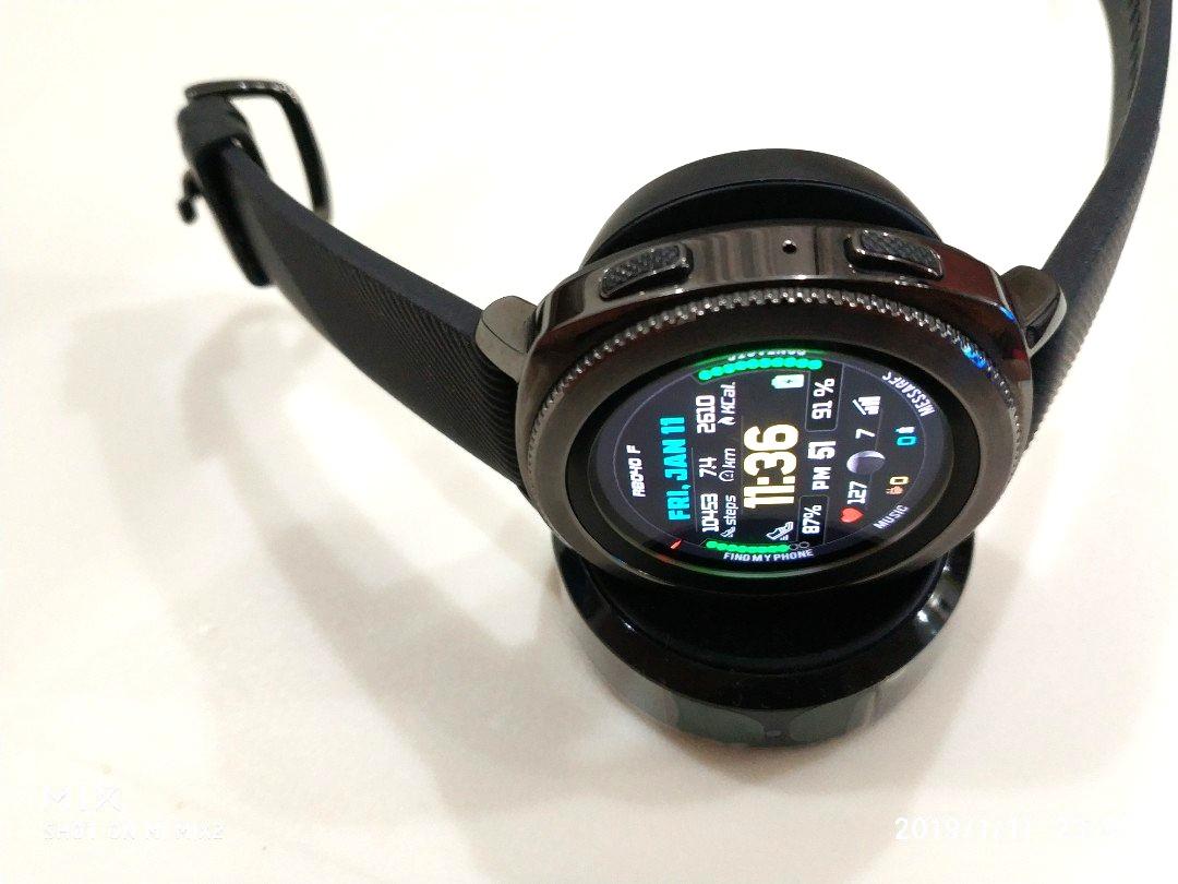 Samsung Gear Sport smartwatch Mobile Phones Gadgets Wearables