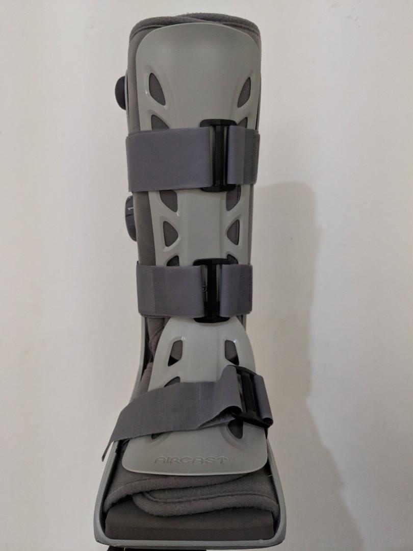 Standard Aircast AirSelect Walker Brace/Walking Boot, Health