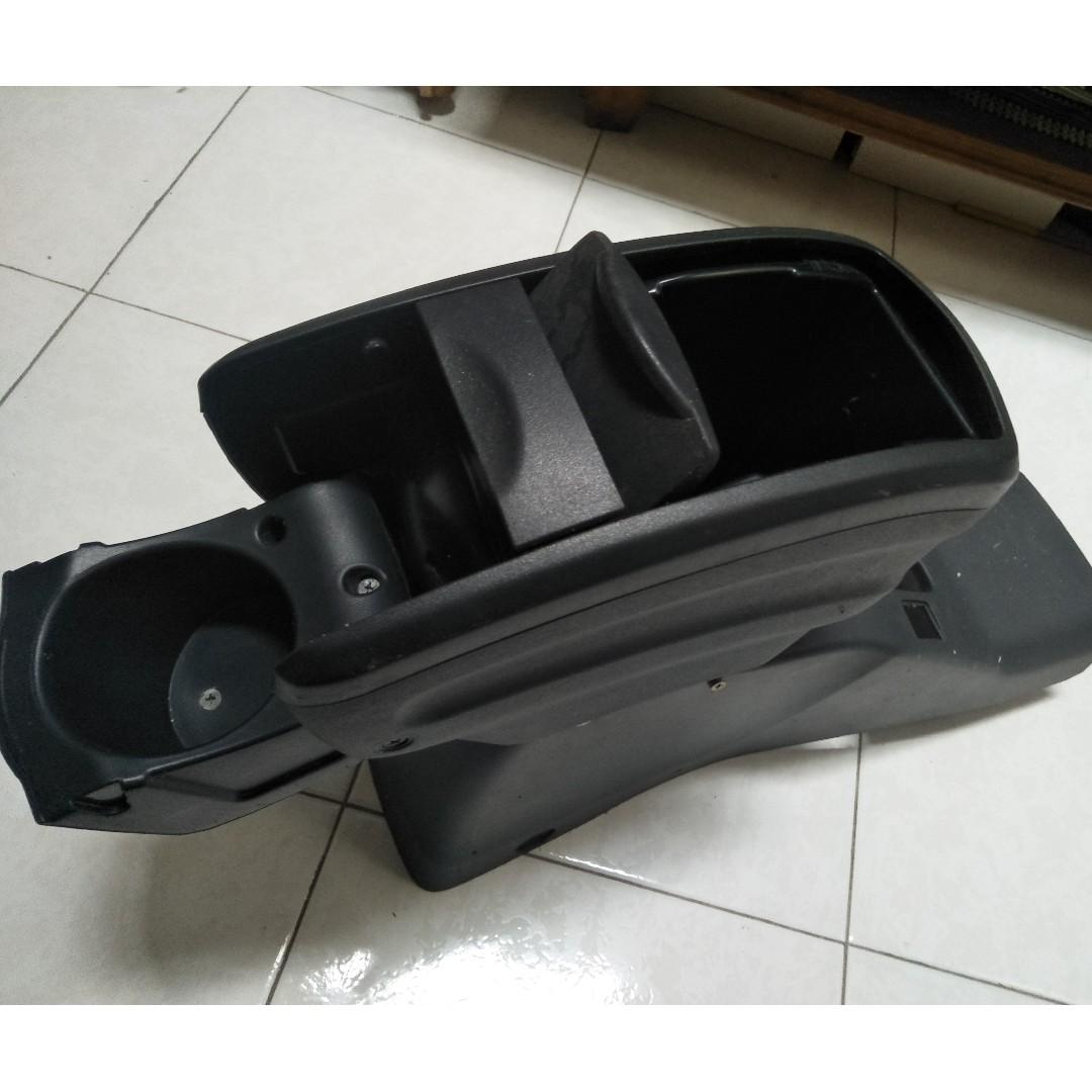 SUZUKI Swift Sport armrest japan zc31s zc21s, Auto Accessories on Carousell