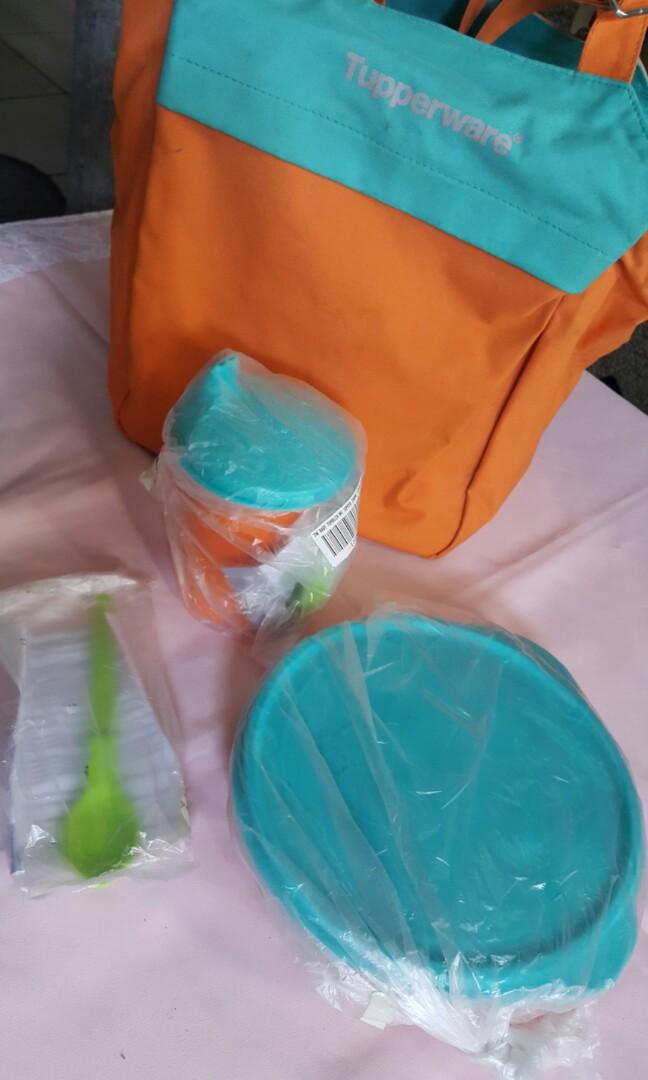 tupperware infant feeding set