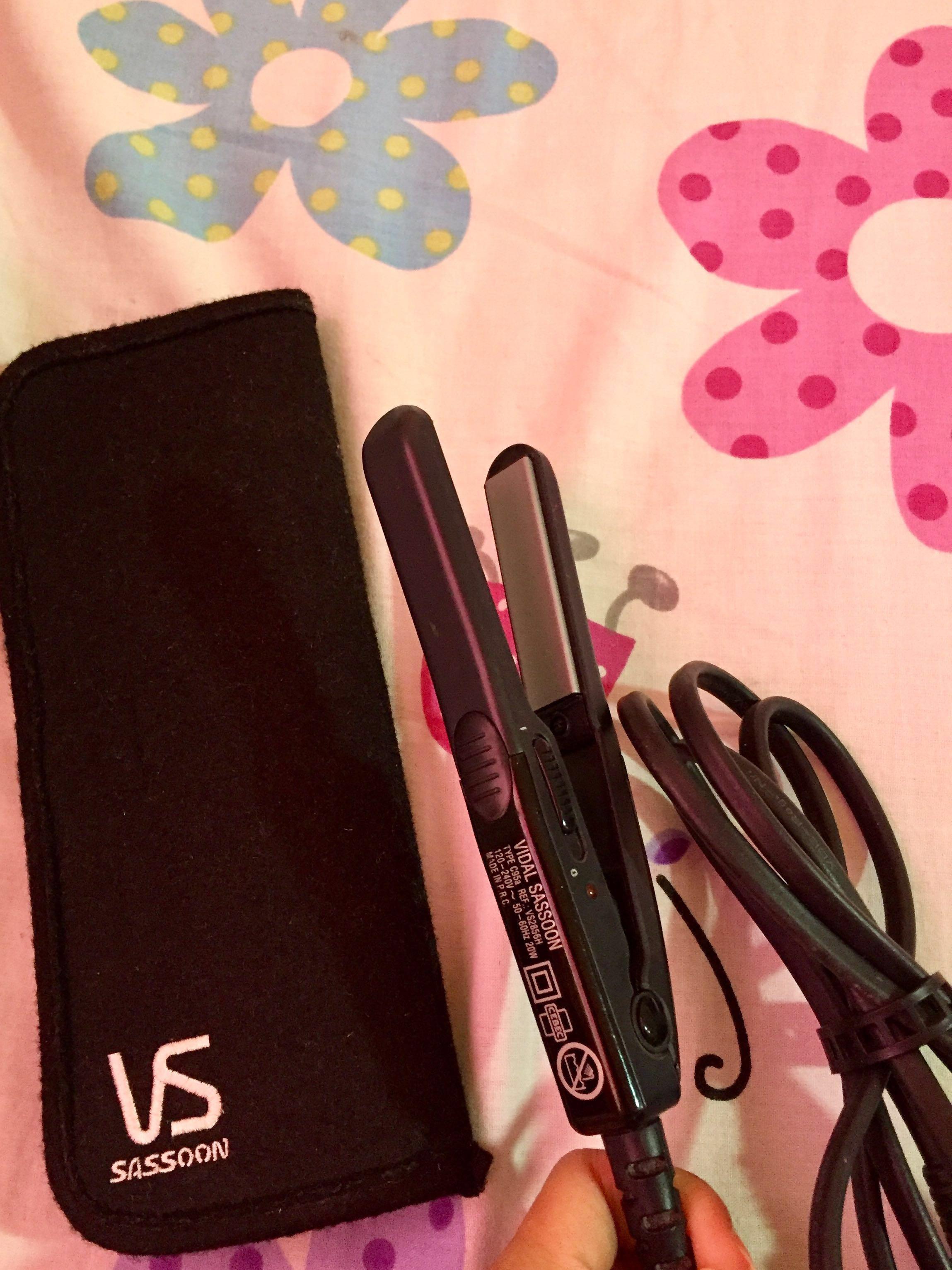 Vidal sassoon store mini straightener