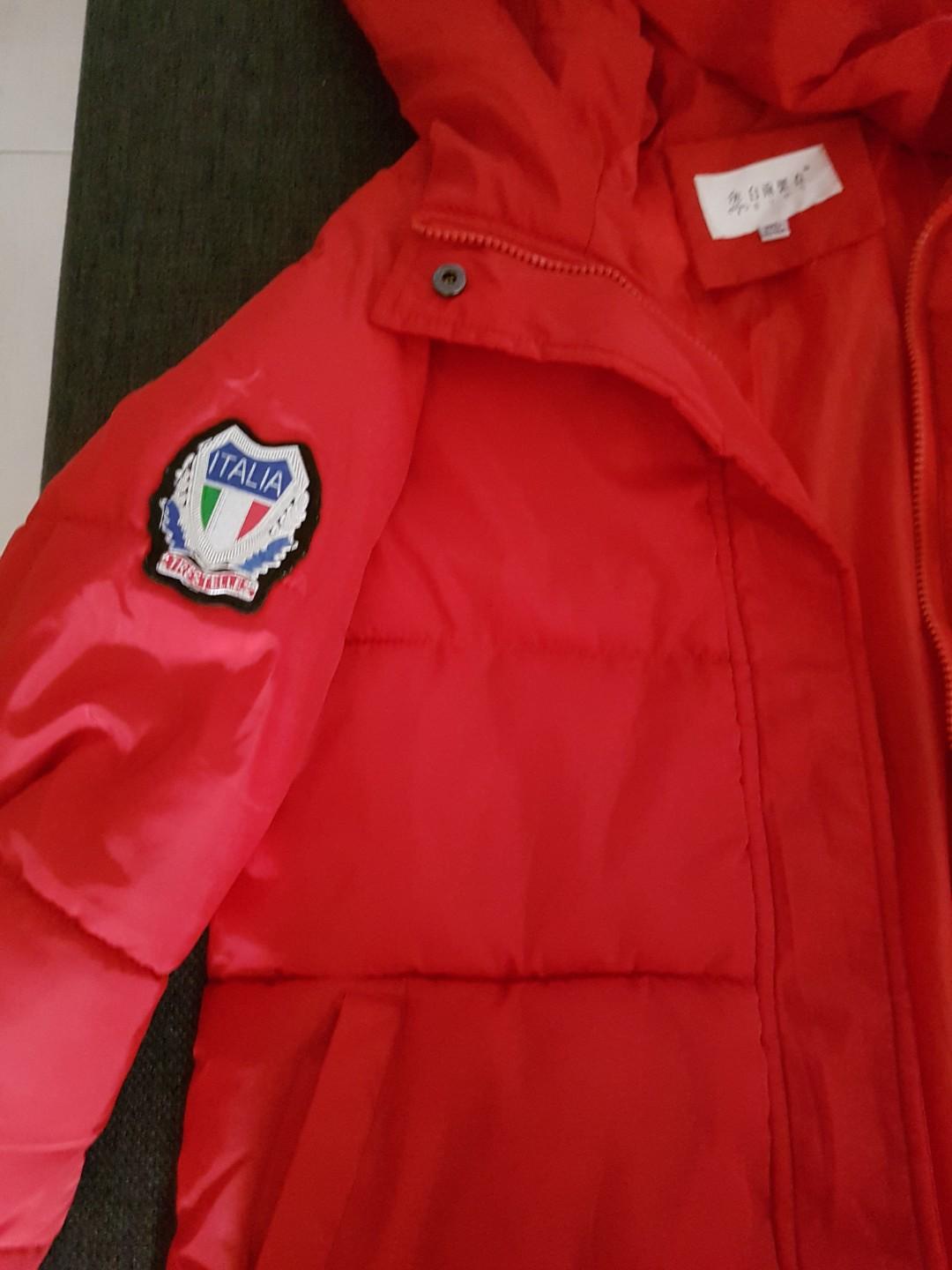 Winter Jacket (Category: Coats, Jackets and Outerwear) located in Singapore. Submitted by jscar (Listing ID 209192802, Image 3). Description: Still very new worn 1x only for our japan trip last dec..