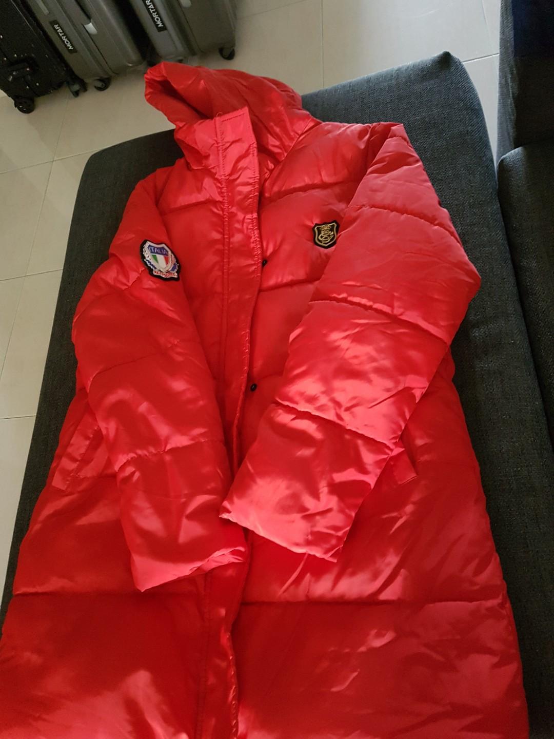 Winter Jacket (Category: Coats, Jackets and Outerwear) located in Singapore. Submitted by jscar (Listing ID 209192802, Image 4). Description: Still very new worn 1x only for our japan trip last dec..