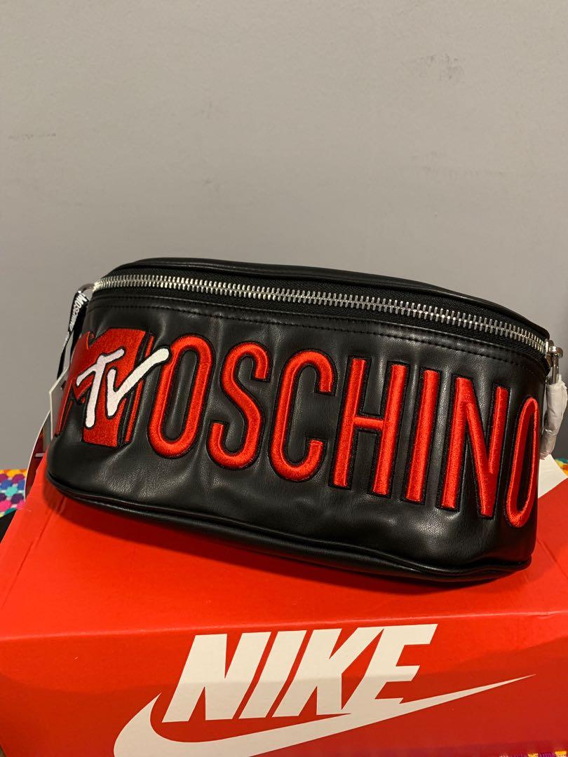 Moschino fanny pack h&m top