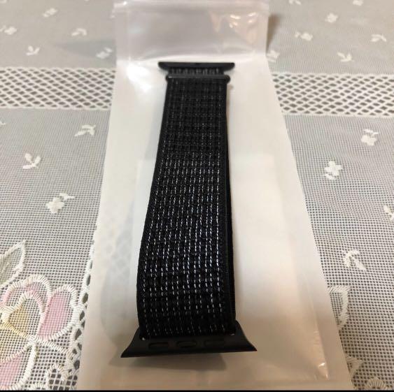 Apple watch nike sport loop 2024 reflective