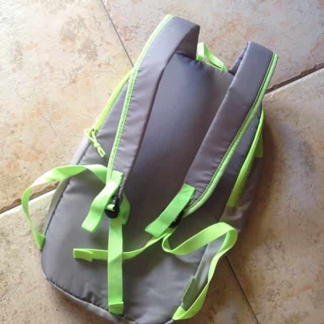 Backpack / Bag (Category: Everything Else) located in Singapore. Submitted by fewerbetter (Listing ID 209354465, Image 2). Description: Brand new. Small size for light duty..