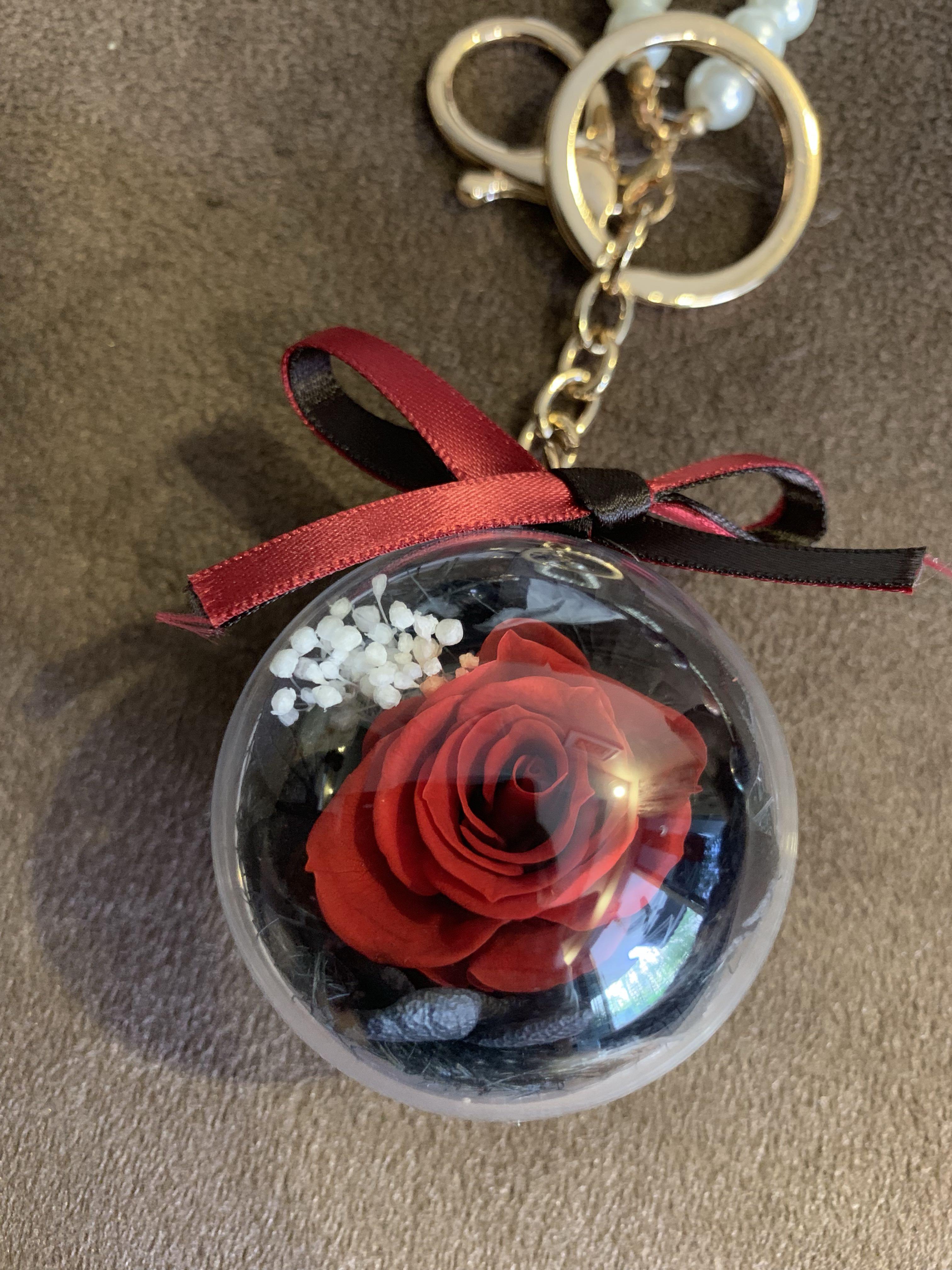 BRANDNEW Preserved Red Rose Keychain