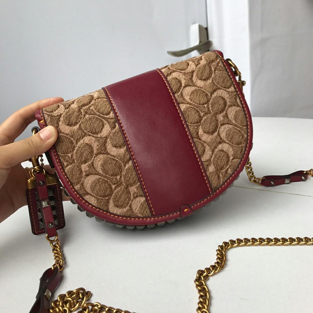 Coach saddle 20 in signature jacquard online