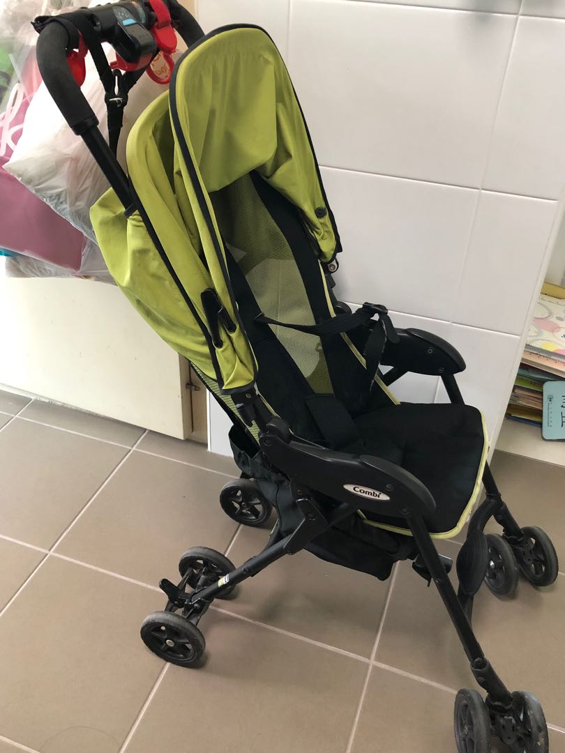 combi foldable stroller
