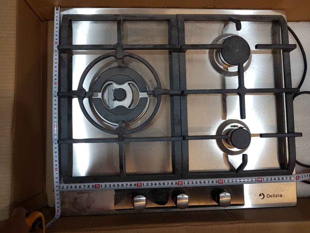 Delizia Gas Cooker Hob Dzax 630 New Home Appliances Kitchenware On Carousell