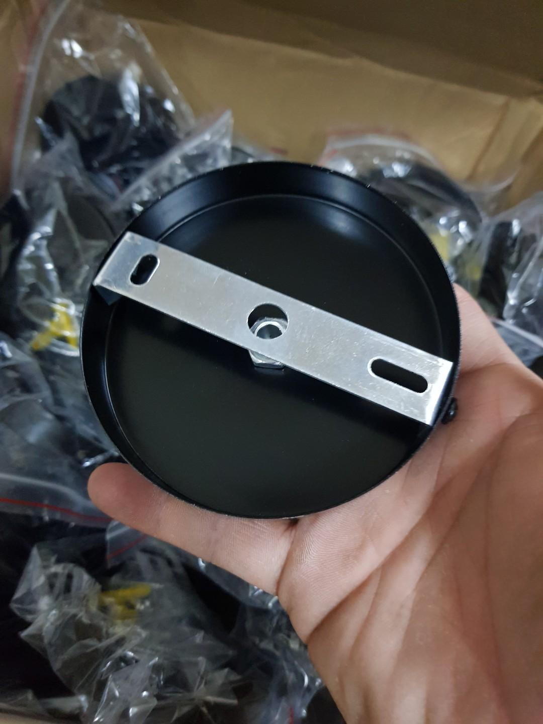 Light ceiling bracket top