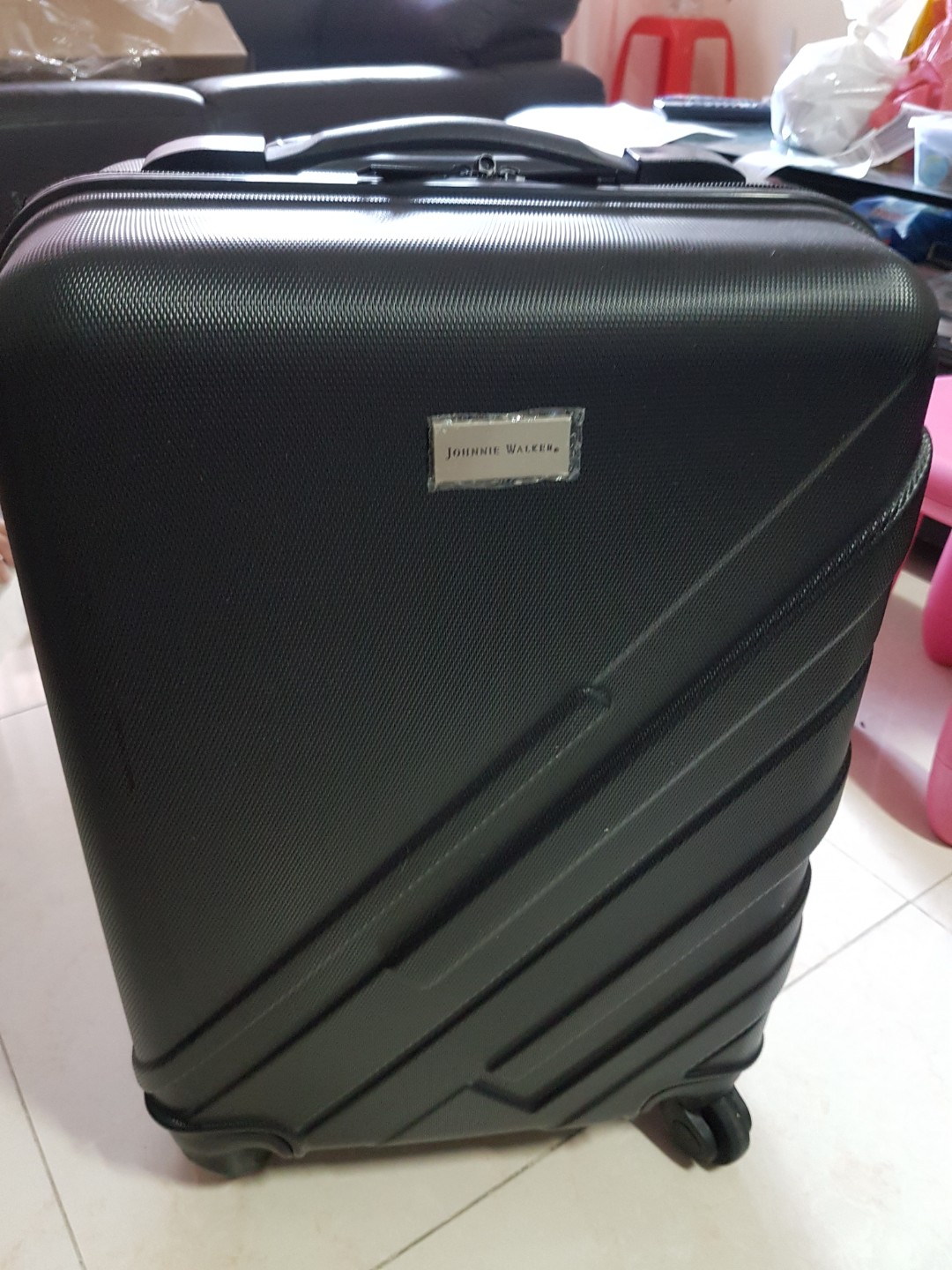 johnnie walker suitcase price