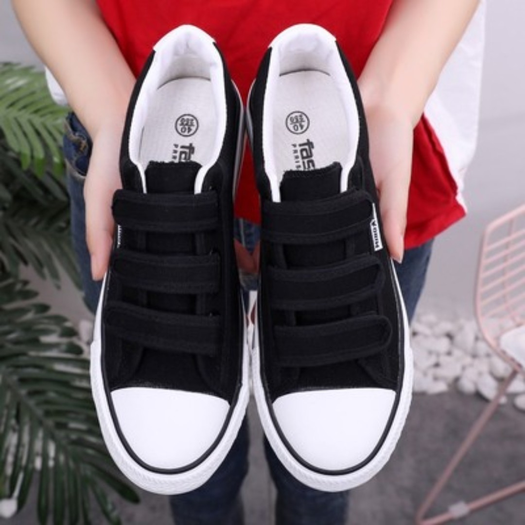 mens old school shoes