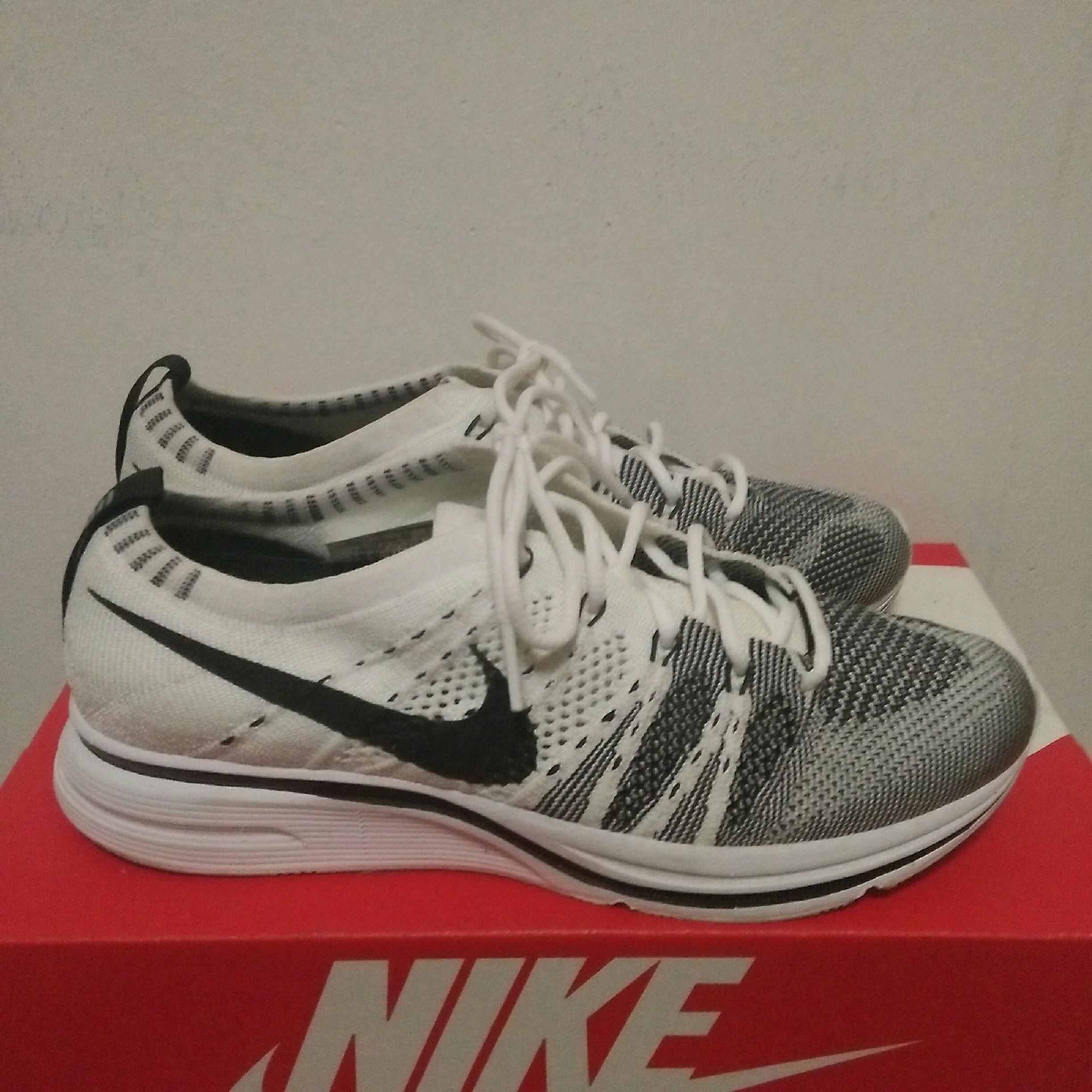 nike fly knit trainers