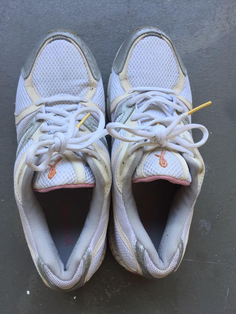 reebok sports shoes offer