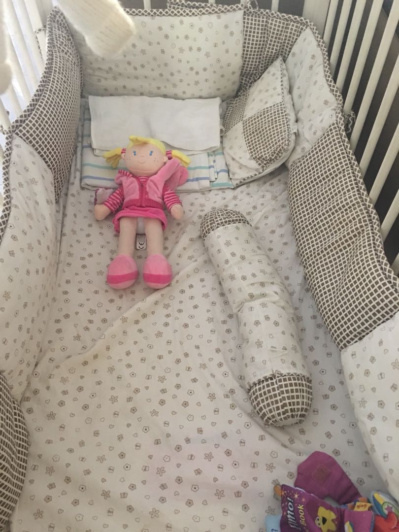 Used Twins Baby Cot, Babies & Kids, Baby Nursery & Kids Furniture, Cots