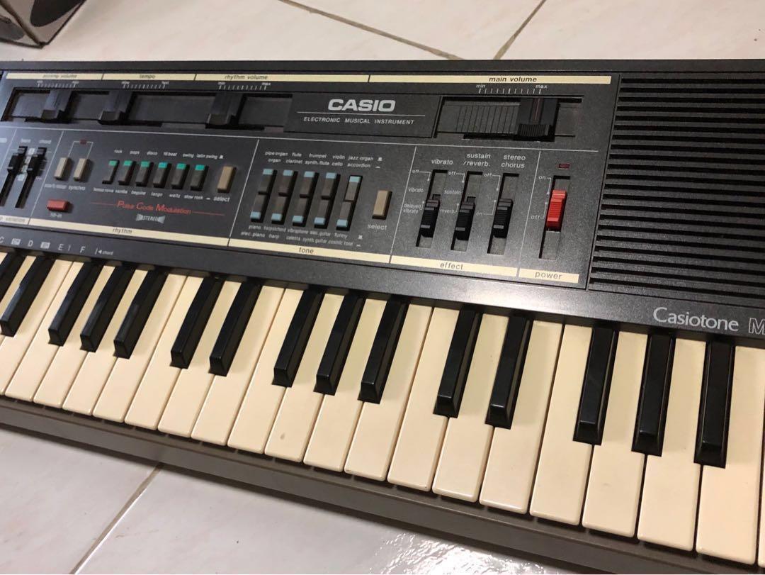 Vintage 1984 Casiotone MT 210 Electronic Keyboard up now Hobbies